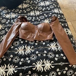 Push up “leather” top